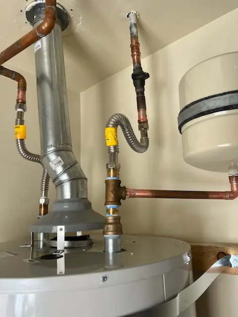 Water heater installation and plumbing repair in Midtown Palm Springs